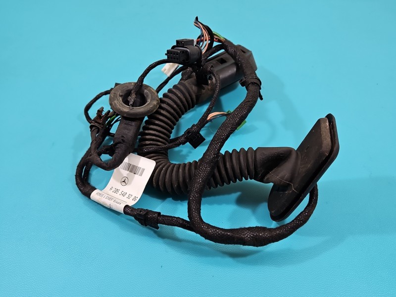 Instalacja Wiązka drzwi tył lewych Mercedes W205 A2055409206