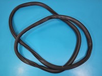 Uszczelka drzwi tył lewa Skoda Superb IV