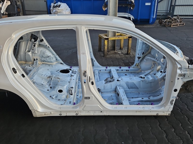 Próg prawy SŁUPEK ŚRODKOWY B LEXUS CT 10-22 HB 5d 085