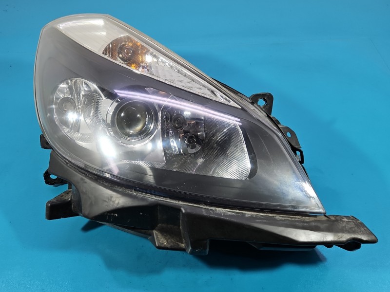 Reflektor prawy lampa przód Renault Clio III EUROPA