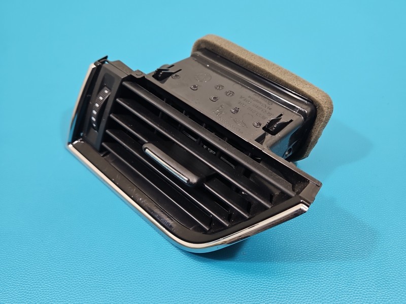 Kratka nawiewu Skoda Octavia III 5E0819701C EUROPA