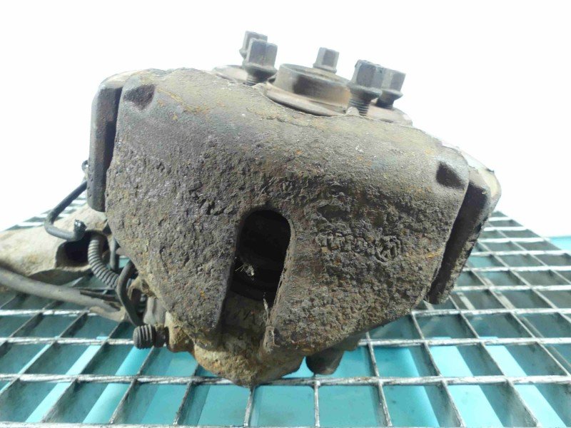 Zacisk przód prawy Vw Passat B5 1.8 T