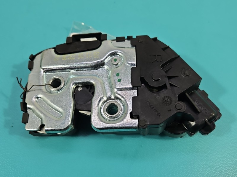 Mocowanie uchwyt Mercedes W213