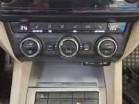 Konsola panel nawiewu Skoda Octavia III 5E0907044F