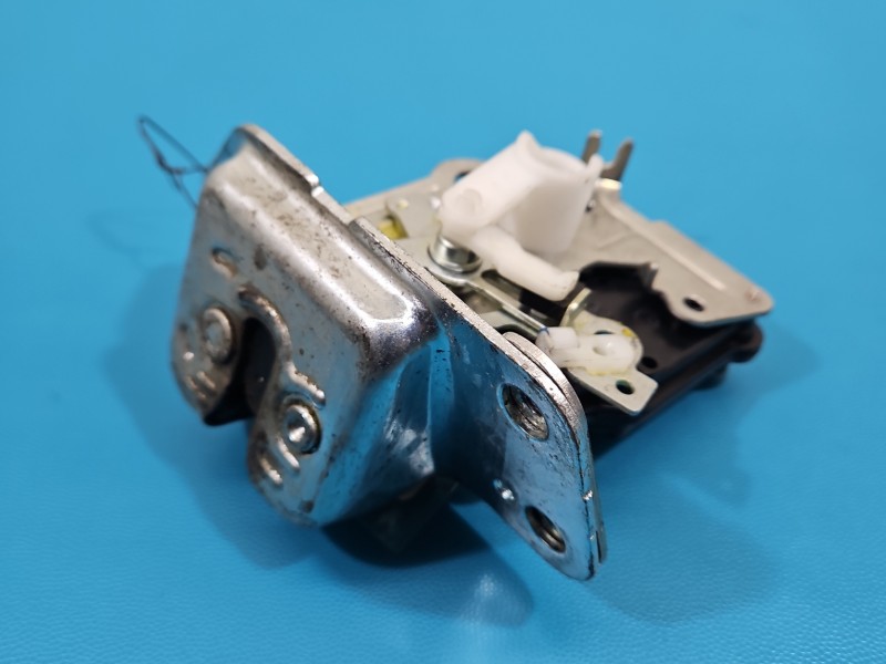 Zamek klapy tył Dodge Journey HB Producent części: Dodge, 2PIN