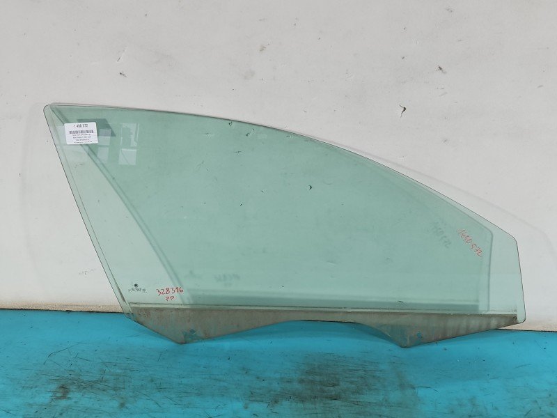 Szyba drzwi przód prawa Skoda Superb II kombi