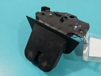 Zamek klapy tył 8P4827505C AUDI Q7 I 4L Producent części: Audi, Europejska, 3PIN