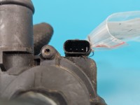 Pompka obiegu wody pompa Audi A4 B9 2.0 TFSI 06H121601N