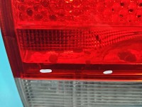 Lampa tył lewa Producent części: JEEP, Z KLAPY 10-13 Zabrudzona wewnątrz Jeep Grand Cherokee IV WK2 HB