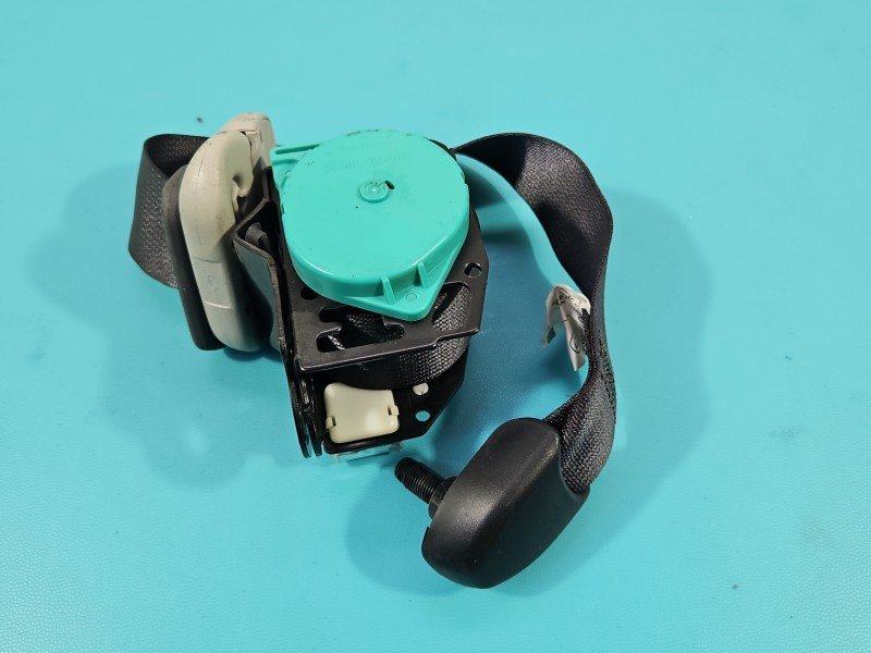 Pas bezpieczeństwa tył prawy TOYOTA, III rząd Toyota Land Cruiser J200 07- C70548R09