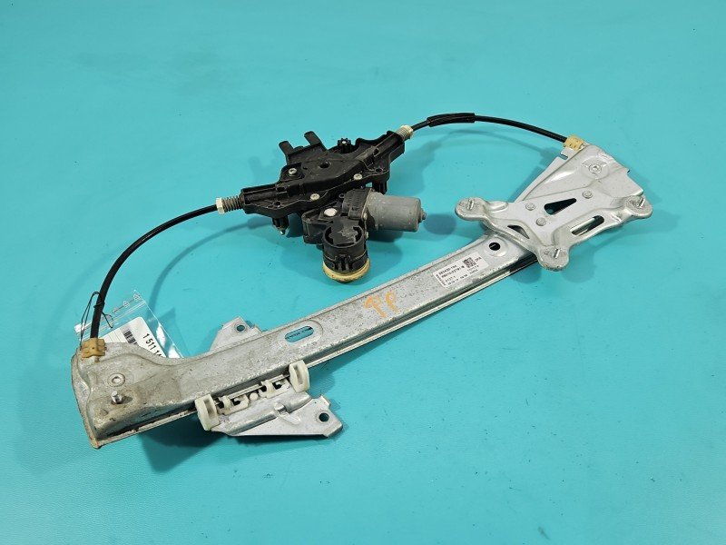 Podnośnik przód prawy Toyota Corolla E21 19- TOYOTA, 7pin 69810-02791-B, 553420-104 4d sedan