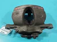 Zacisk przód lewy Mercedes CLA C118 X118 1.3b