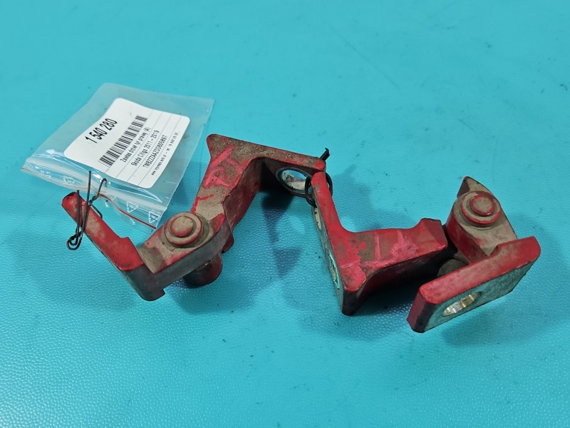 Zawias drzwi tył prawy Skoda Citigo 11-19