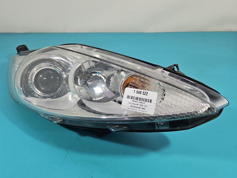 Reflektor prawy lampa przód Ford Fiesta Mk7 EUROPA