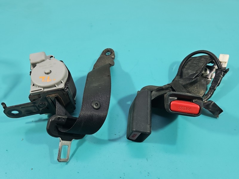 Pas bezpieczeństwa tył lewy TOYOTA, 2el Toyota Auris II 73360-02740