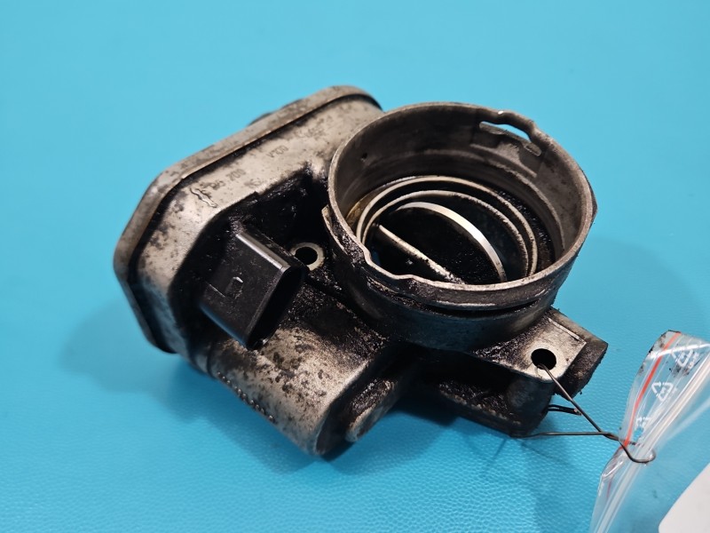 Przepustnica Vw Passat B6 038128063G 2.0 tdi