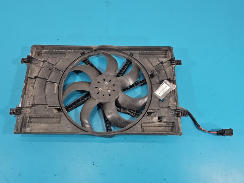 Wentylatory Wentylator chłodnicy Vw Passat B8 5Q0121203CN 2.0 tdi