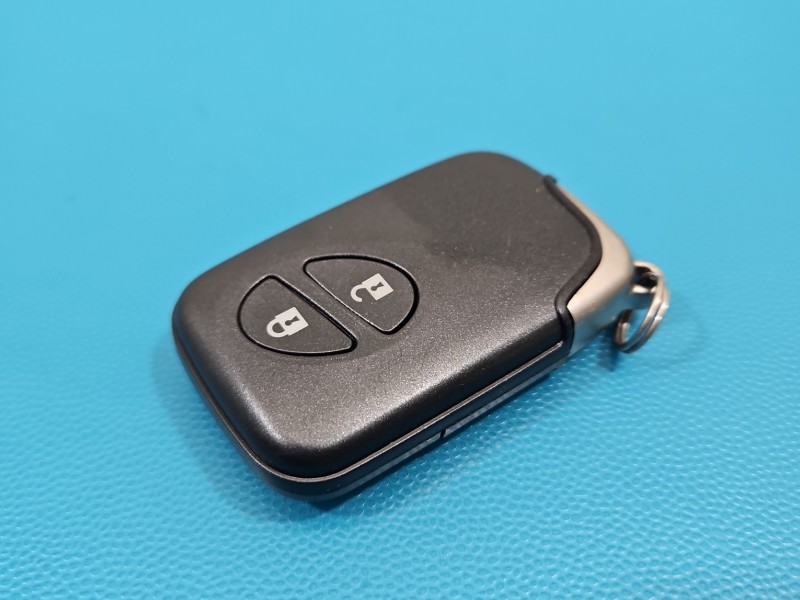 PILOT KLUCZYK LEXUS CT 10-22 MR3983