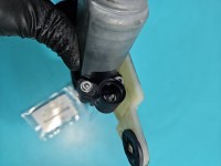 Podnośnik przód lewy Renault Master III 10-24 9030285 5d HB