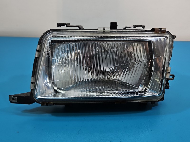Reflektor lewy lampa przód Audi 80 B4 EUROPA