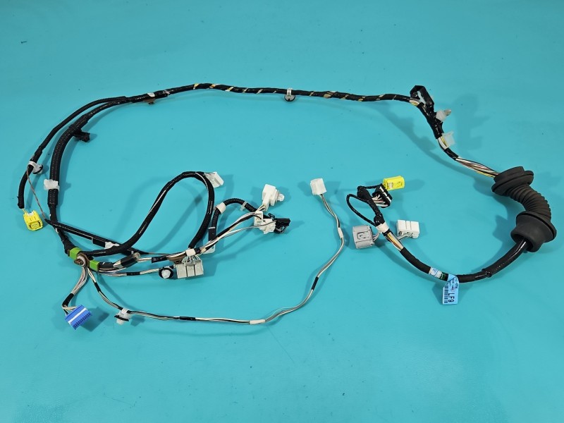 Instalacja Wiązka drzwi przód lewych Toyota Rav4 V 82152-42F90