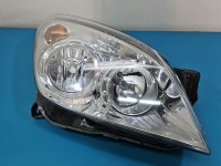 Reflektor prawy lampa przód Opel Astra III H EUROPA 1LG270370-54, 93190068RH