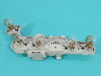 Lampa tył lewa Opel Vectra C sedan Producent części: OPEL, 02-05 POMARAŃCZOWY KIERUNEK SEDAN-HATCHBACK Z LISTWĄ ŻARÓWKOWĄ EUROPA