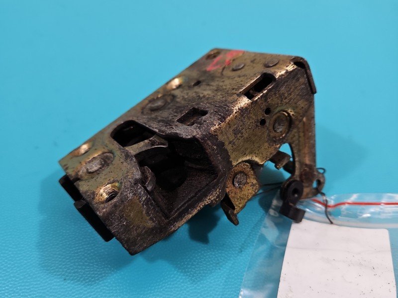Zamek przód lewy Peugeot 106 EUROPA Zamek przód lewy Peugeot 106 EUROPA
