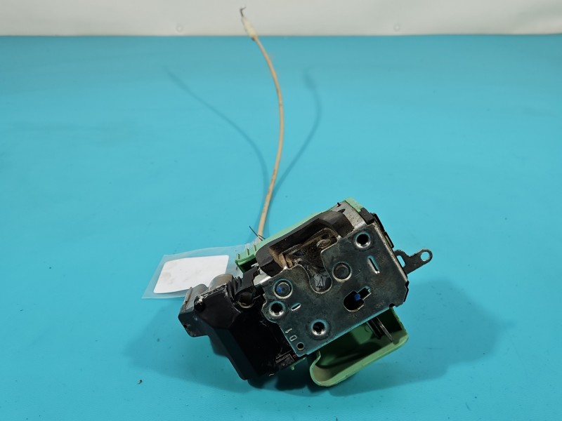 Zamek przód prawy Fiat Linea EUROPA Producent części: FIAT, 6 pin