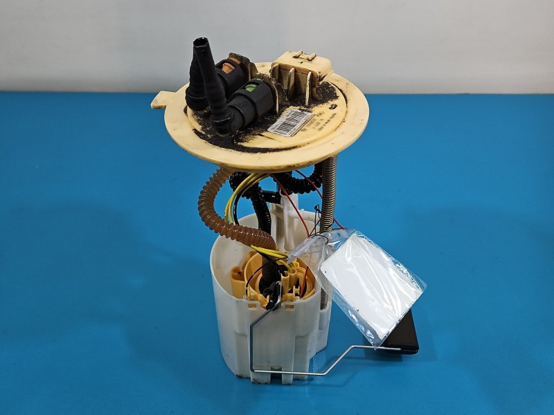 pompka Pompa paliwa Nissan X-trail III T32 13-21 1.6 dci 170404BE1A, 0580204030