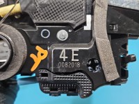 Zamek tył prawy 4E0082018, A046693 LEXUS CT 10-22 Producent części: Lexus, 4pin