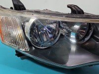 Reflektor prawy lampa przód Mitsubishi Outlander II EUROPA