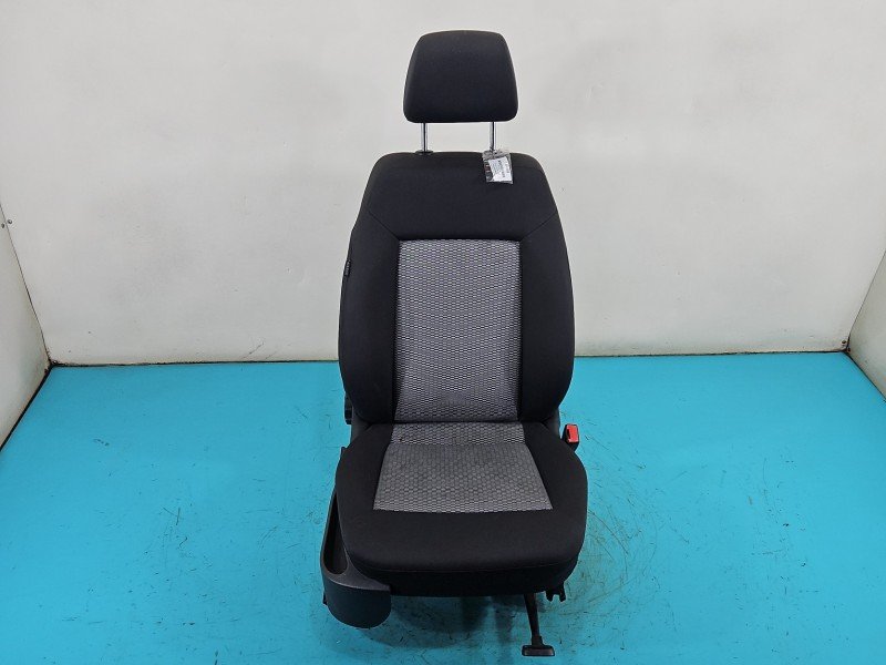 Fotel prawy przód pasażera Vw Polo V 6R 09- 5d EUROPA