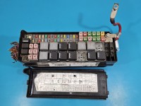 Skrzynka bezpieczników Land Range Rover sport I L320 8H32-14290-KA