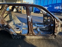 Próg prawy SŁUPEK ŚRODKOWY B BMW X5 F15 5d B53\8