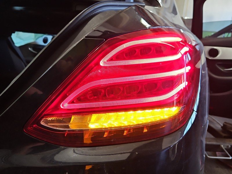 Lampa tył prawa Mercedes W205 sedan EUROPA