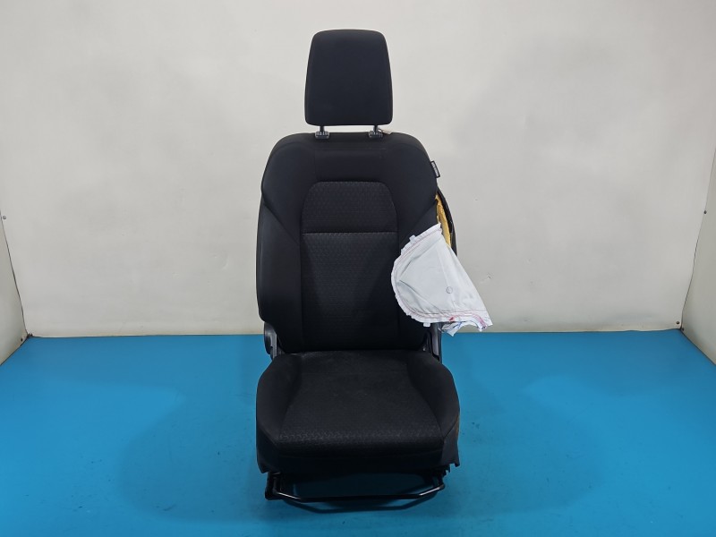 Fotel lewy przód kierowcy Suzuki Swift Mk8 5d EUROPA
