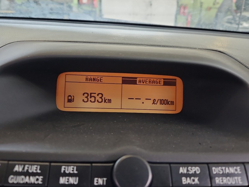 Wyświetlacz Toyota Avensis II T25 86110-05020 monitor