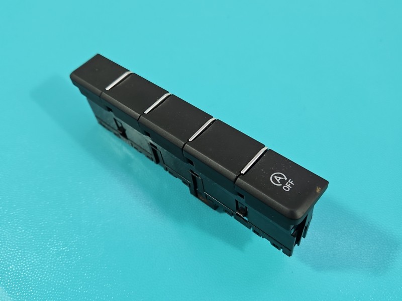 Przełącznik przełącznik wyłączania systemu Start-Stop. Skoda Superb III 3V1927238R