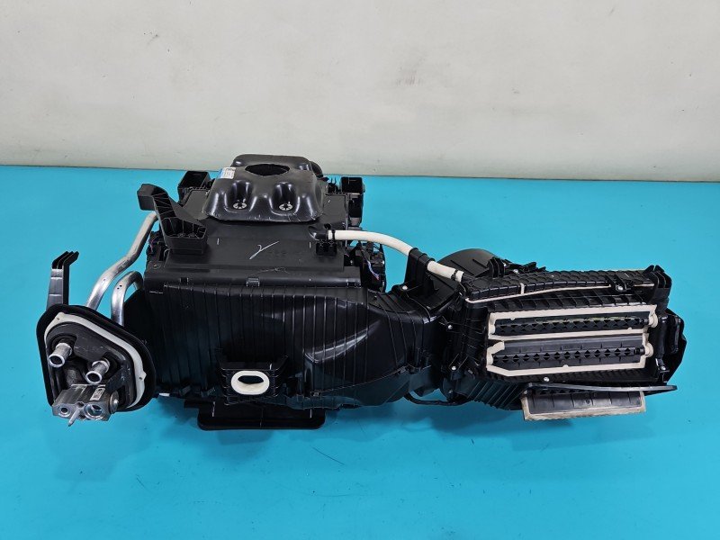 Nagrzewnica BMW X3 G01 6843809 EUROPA Nagrzewnica BMW X3 G01 6843809 EUROPA