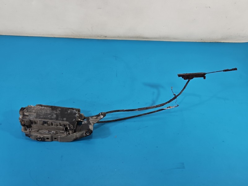 Hamulec ręczny elektryczny Renault Scenic II 8200396849, 02649080840