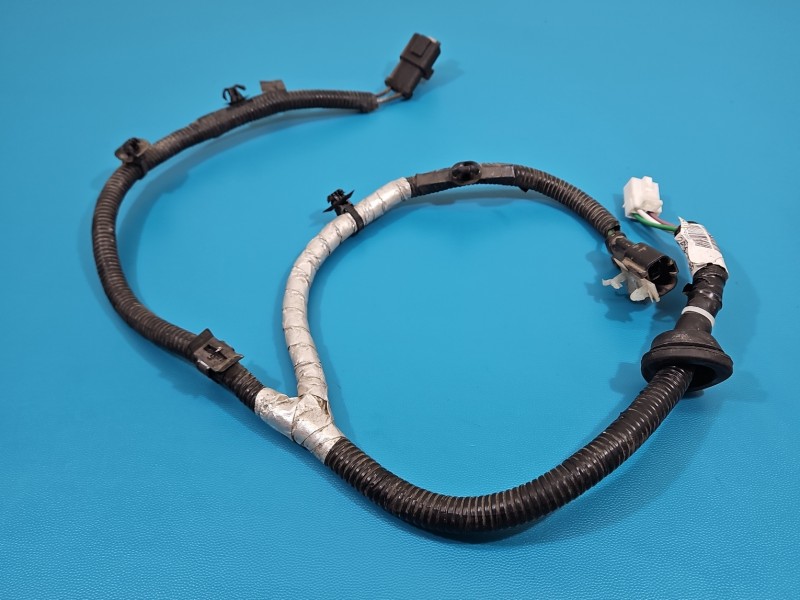 Wiązka instalacja hamulca ręcznego Renault Kadjar 241104858R