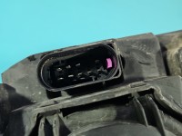 Reflektor prawy lampa przód Audi A4 B7 EUROPA