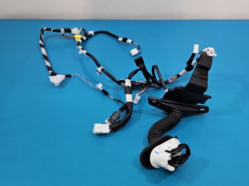 Instalacja Wiązka drzwi przód prawych Toyota C-HR I 16-23 AB151-F4D20