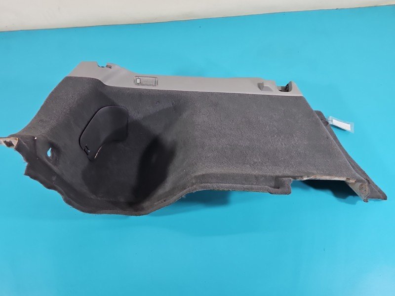Tapicerka bagażnika lewa boczek Toyota Prius II XW20 03- 64740-47010 Tapicerka bagażnika lewa boczek Toyota Prius II XW20 03- 64740-47010
