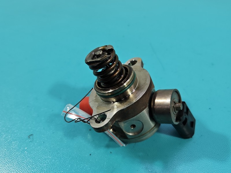 pompka Pompa paliwa Skoda Scala 2019- 1.0 tsi 05E127027A