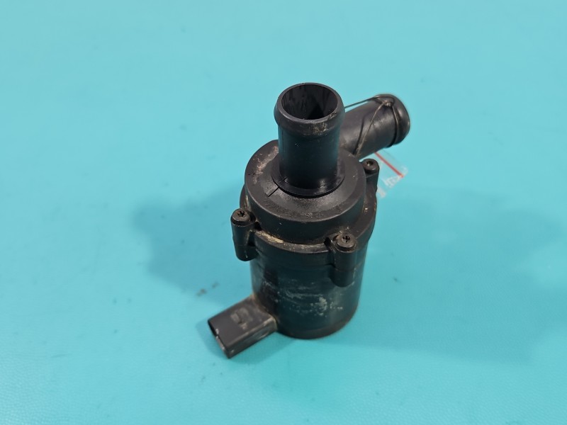 Pompka obiegu wody pompa Vw Scirocco III 08- 1.4 TSI 1K0965561F