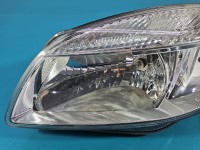 Reflektor lewy lampa przód Skoda Fabia II EUROPA