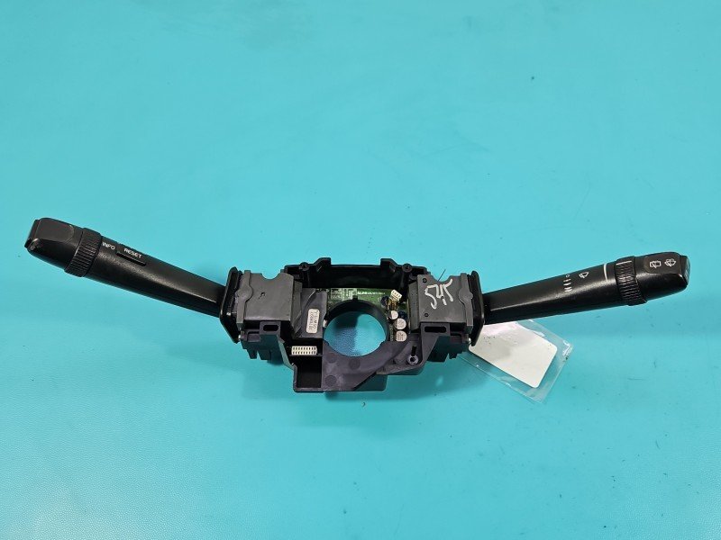 Przełącznik zespolony Volvo V70 II 30739600