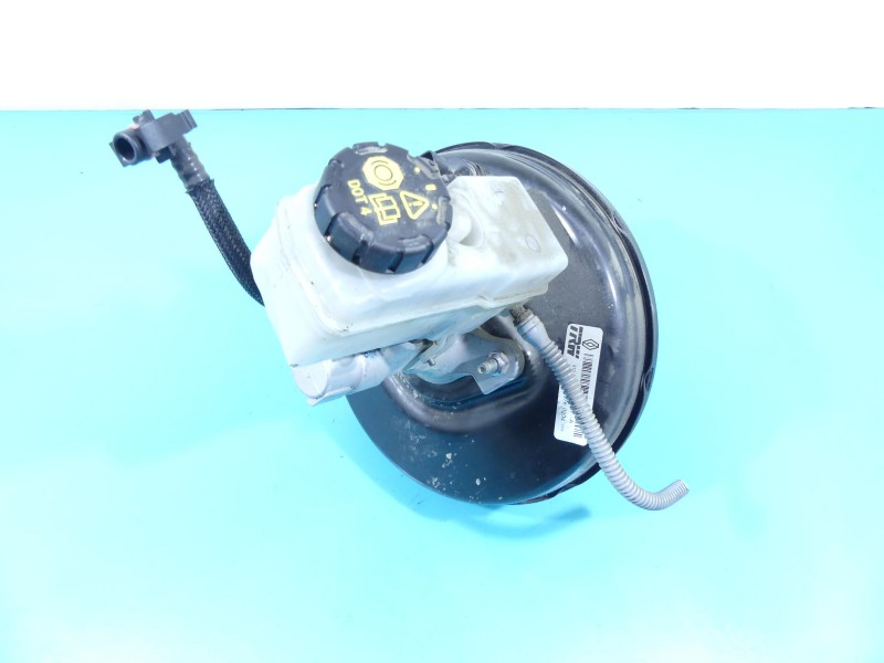 Serwo hamulcowe Renault Clio IV 12-20 1.5 dci 472104788R
